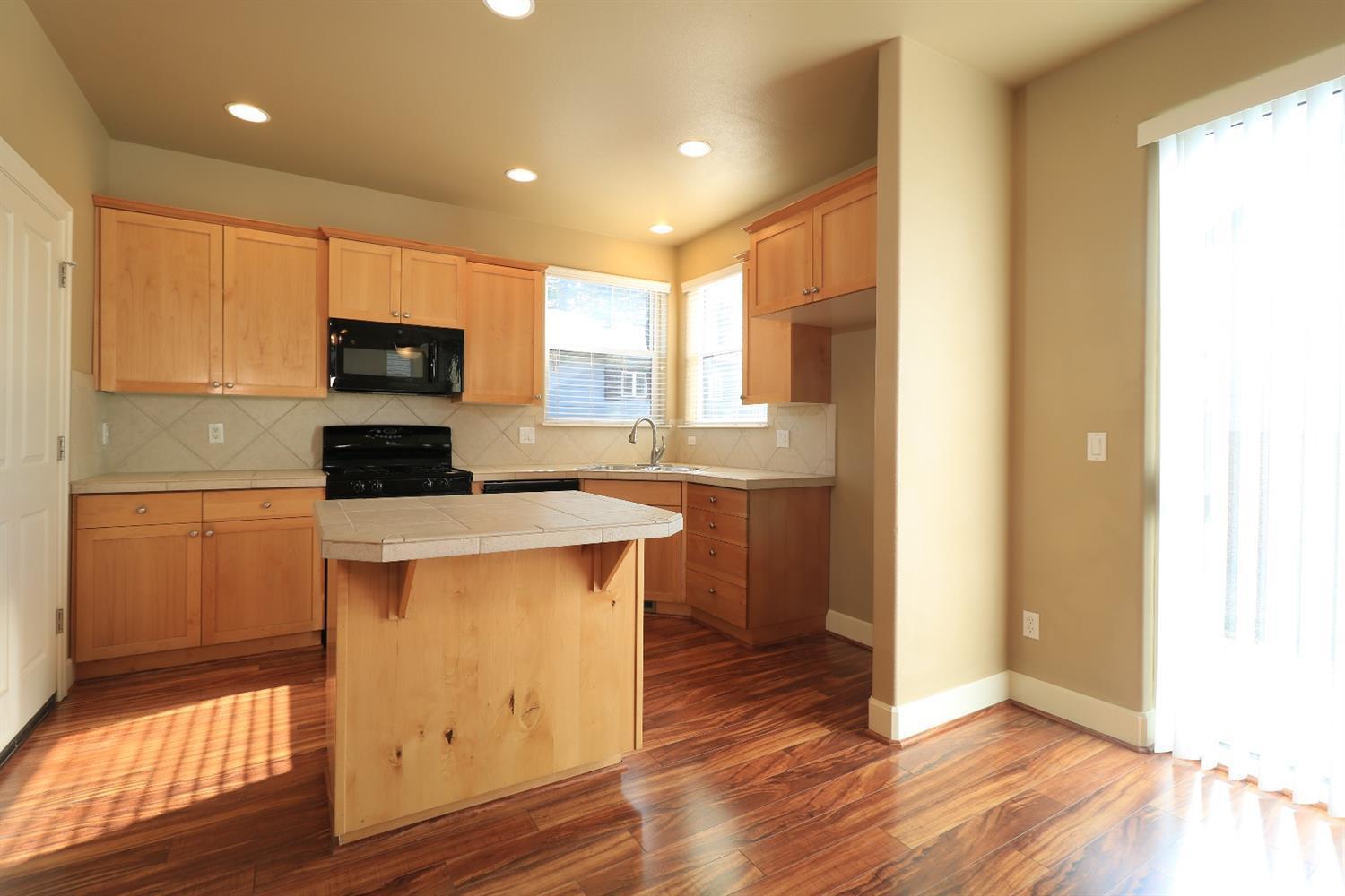 Reed Pointe - Residential