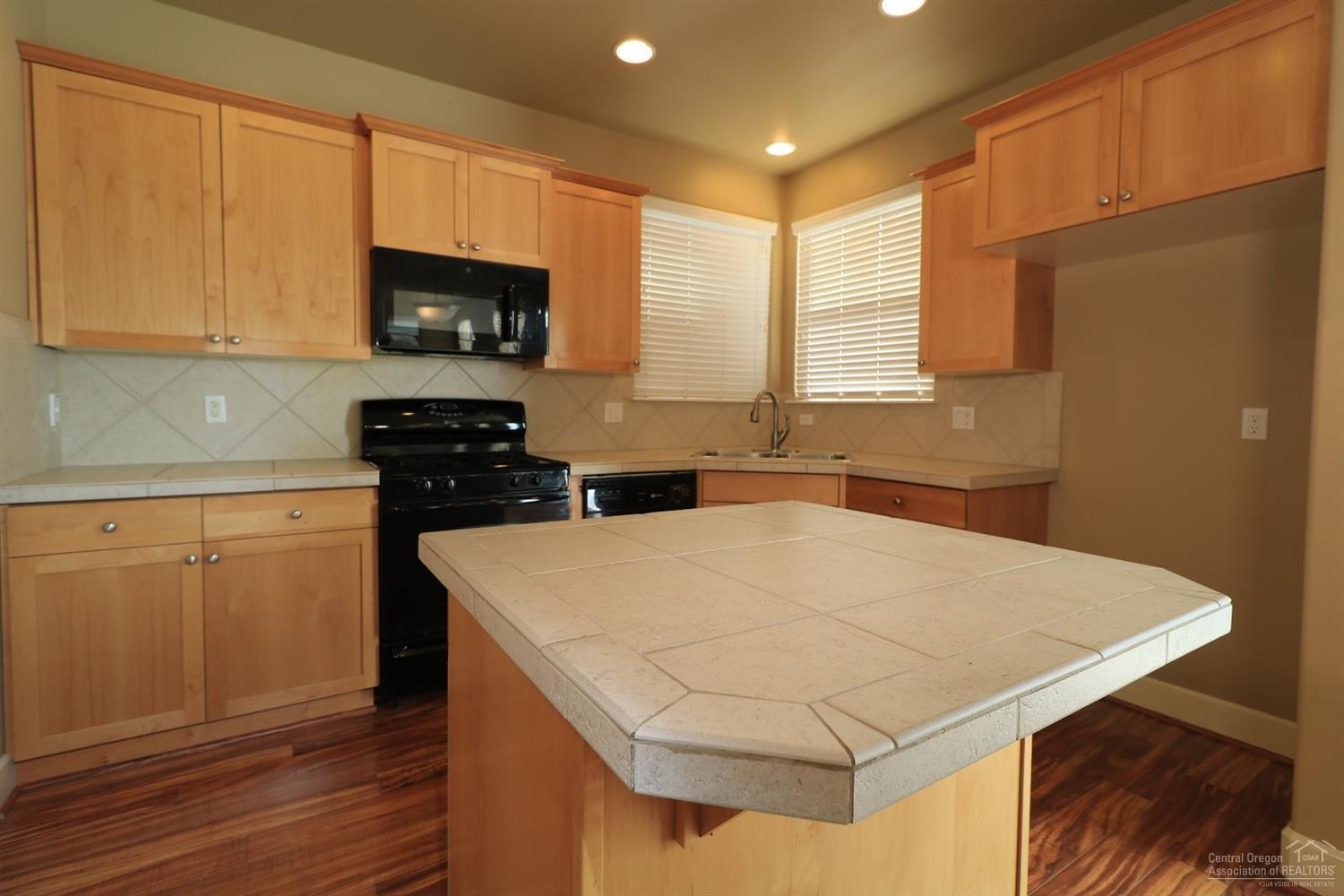 Reed Pointe - Residential