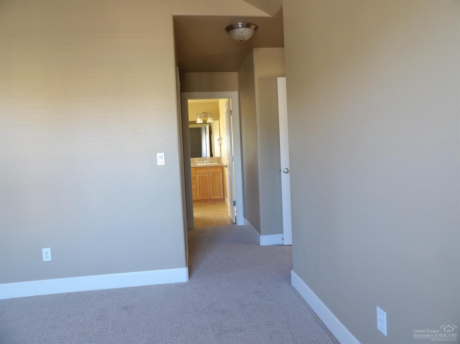 Reed Pointe - Residential