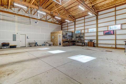 Tiny photo for 52624 Sunrise Boulevard, La Pine, OR 97739 (MLS # 220212654)