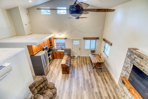 Tiny photo for 52624 Sunrise Boulevard, La Pine, OR 97739 (MLS # 220212654)