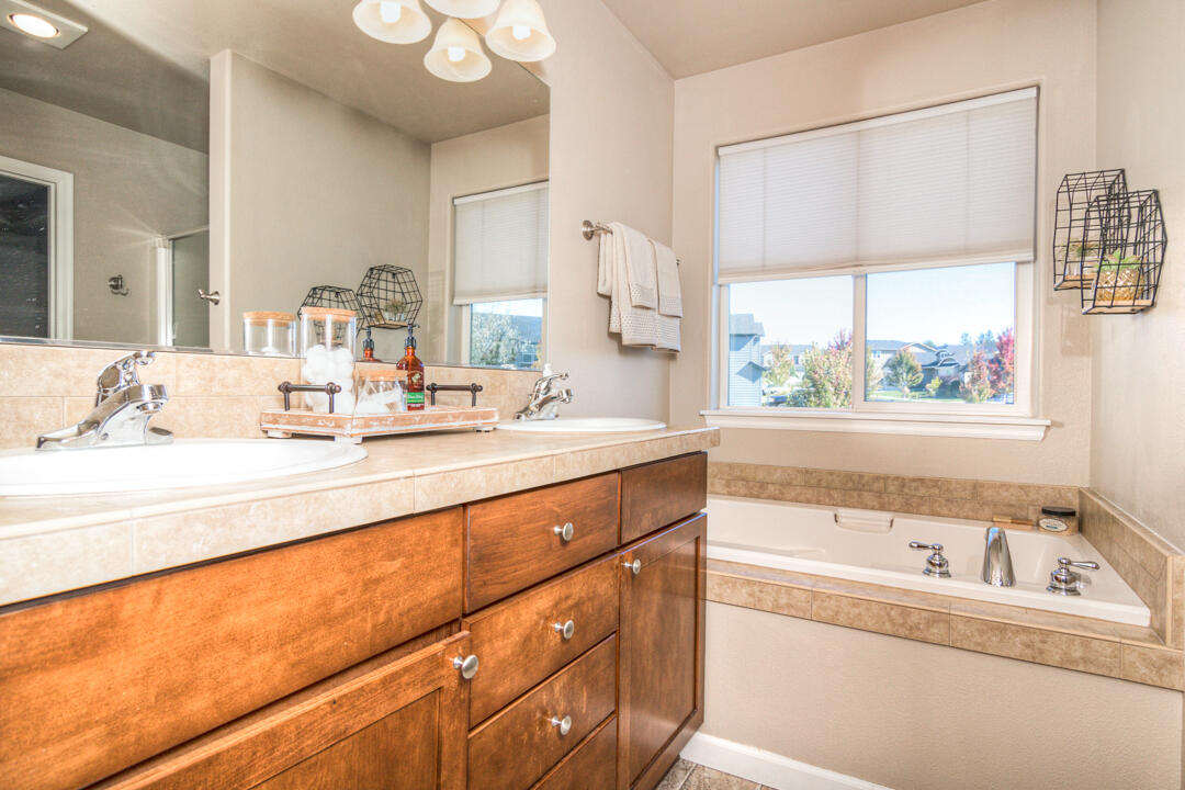 Summit Crest - Residential