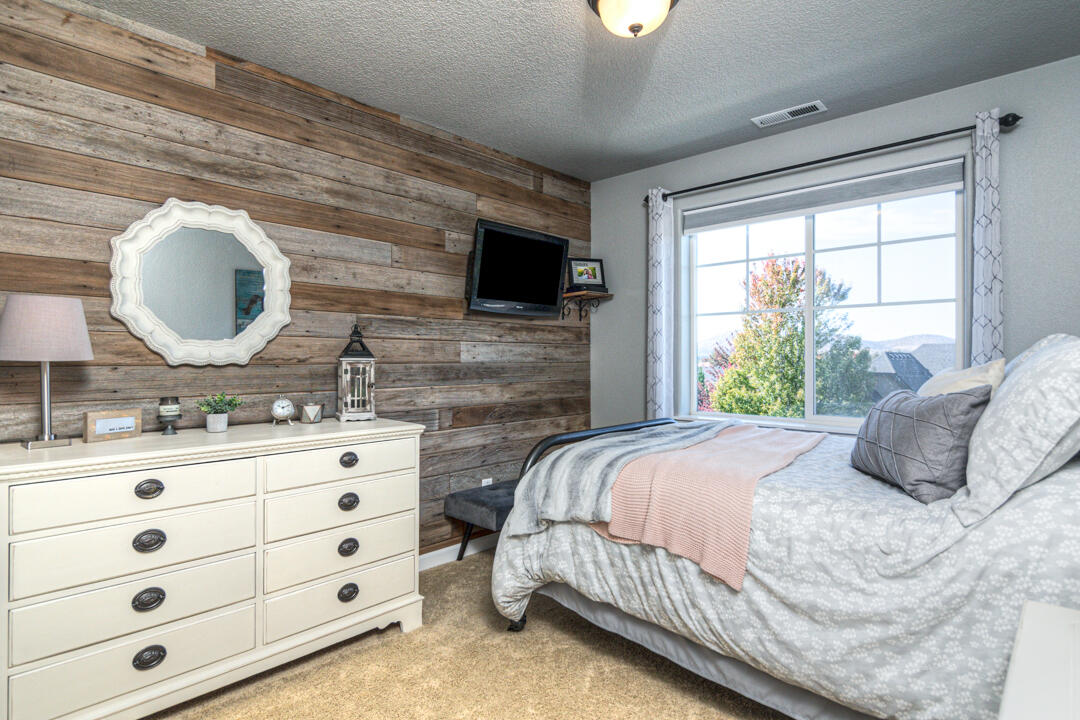 Summit Crest - Residential