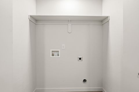 Tiny photo for 2028 Sunset Drive #4, Medford, OR 97501 (MLS # 220211613)