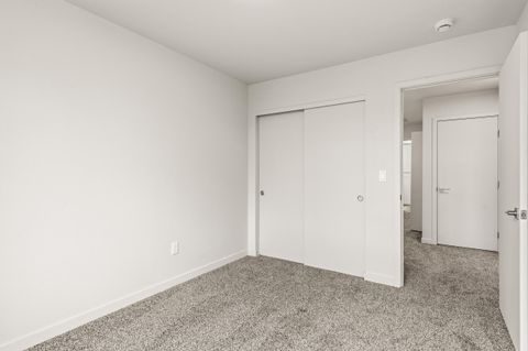 Tiny photo for 2028 Sunset Drive #4, Medford, OR 97501 (MLS # 220211613)