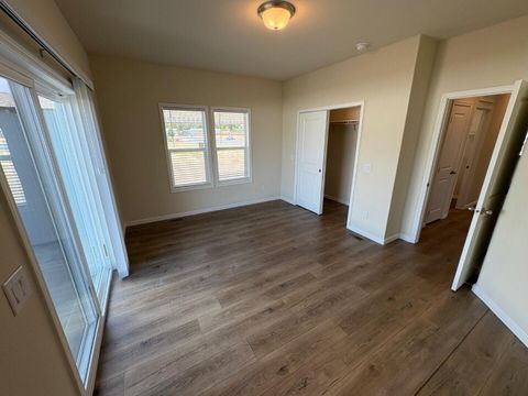 Tiny photo for 93 Northridge Terrace Ter #44, Medford, OR 97501 (MLS # 220213911)