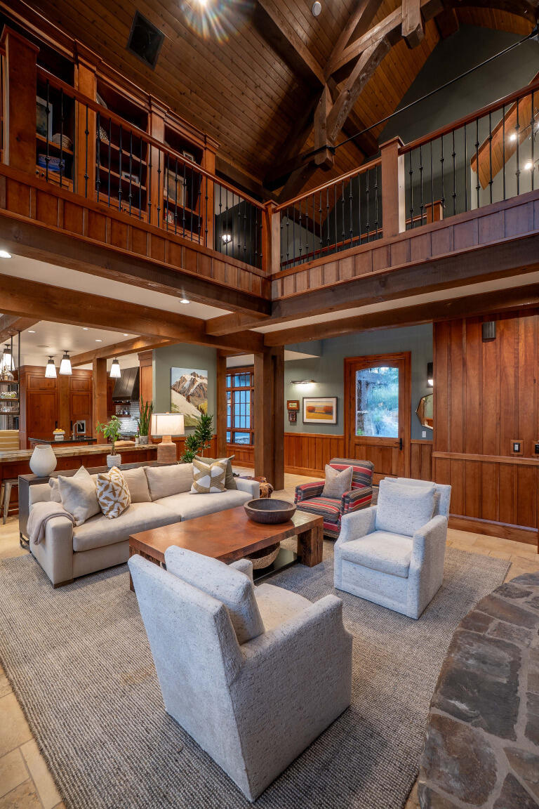 The Highlands at Broken Top - Residential