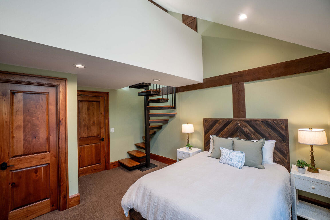 The Highlands at Broken Top - Residential