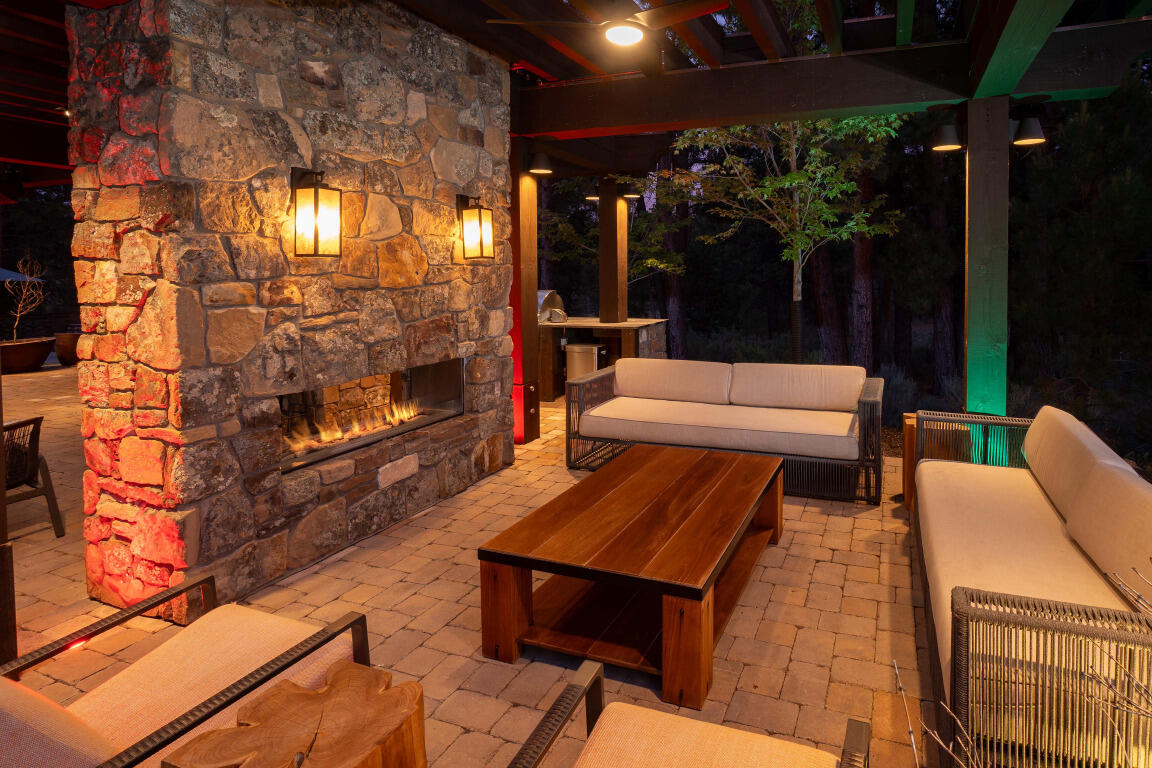 The Highlands at Broken Top - Residential