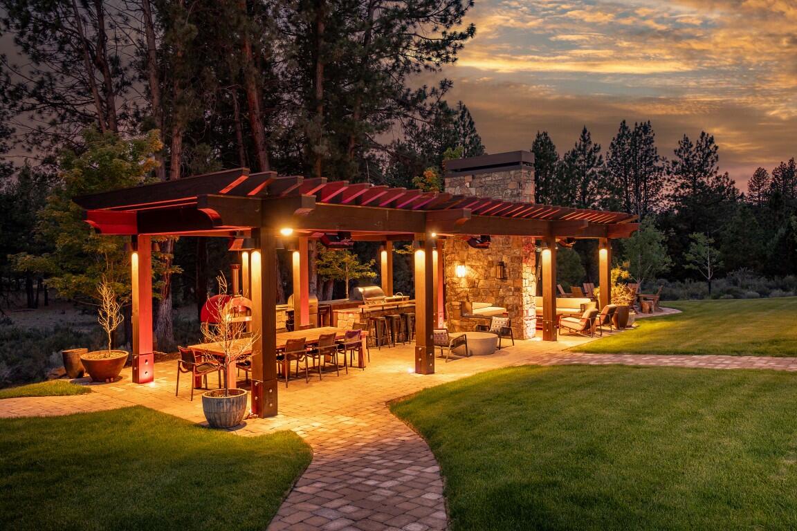 The Highlands at Broken Top - Residential