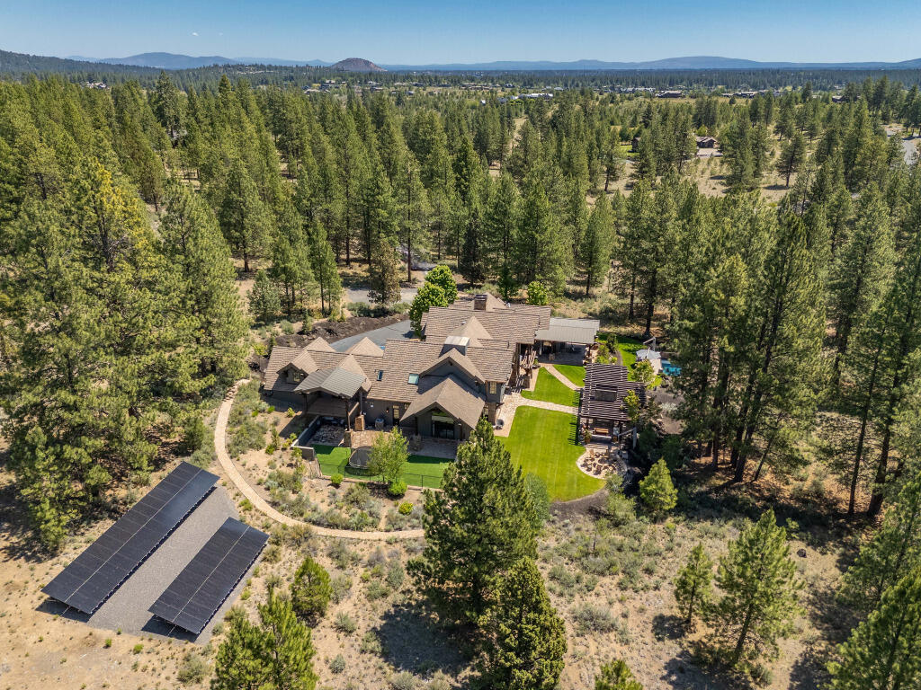 The Highlands at Broken Top - Residential