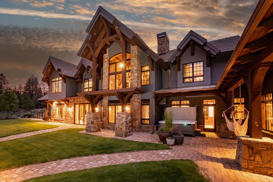 The Highlands at Broken Top - Residential