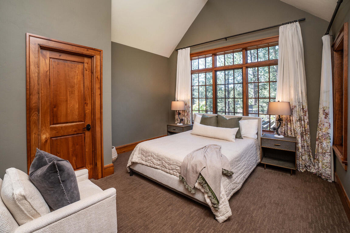 The Highlands at Broken Top - Residential