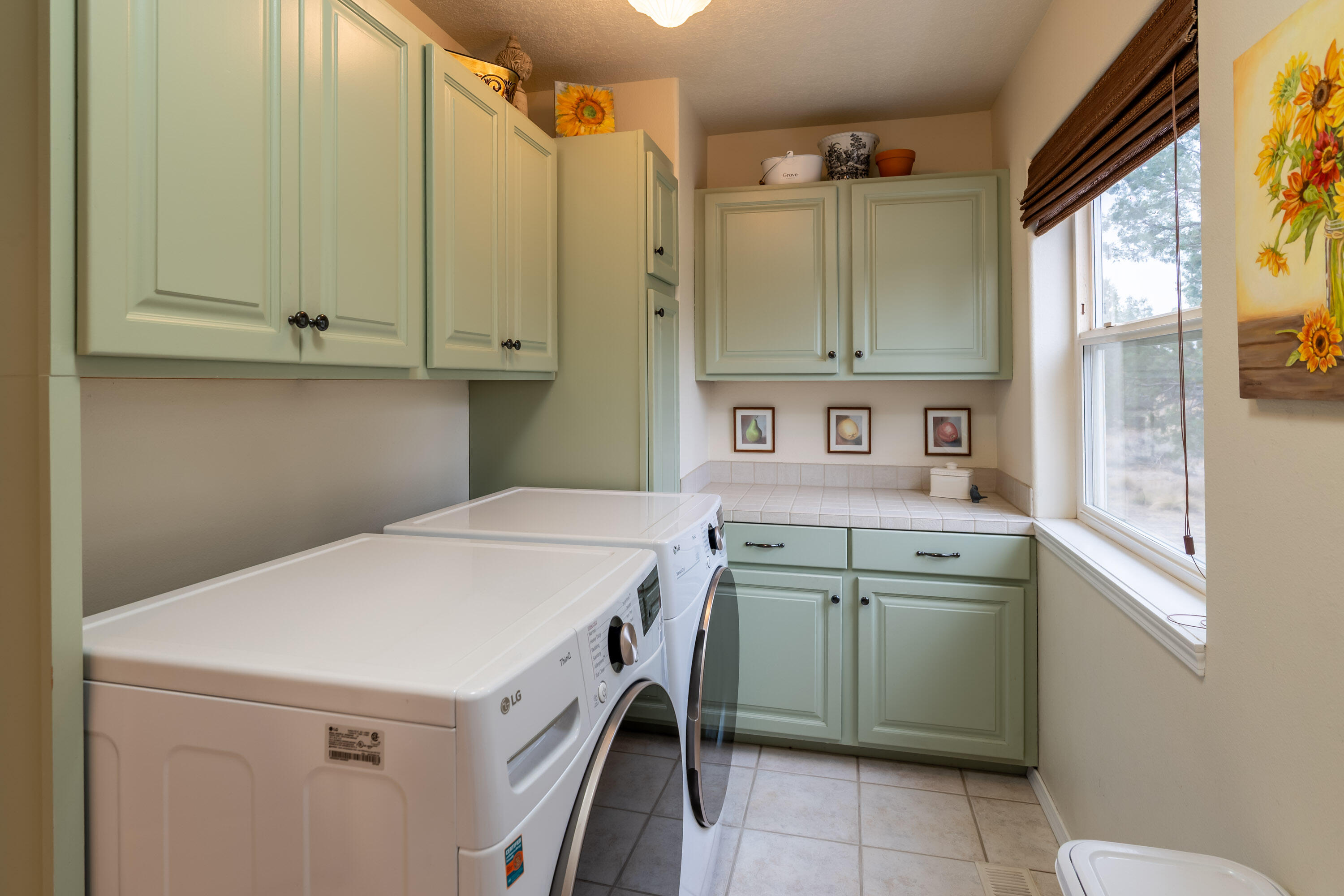 Crestridge Estate - Residential