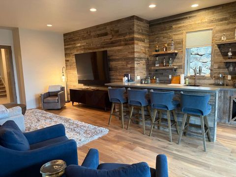 Tiny photo for 19312 Eaton Lane, Bend, OR 97702 (MLS # 220212625)