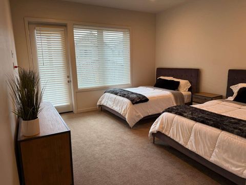 Tiny photo for 19312 Eaton Lane, Bend, OR 97702 (MLS # 220212625)