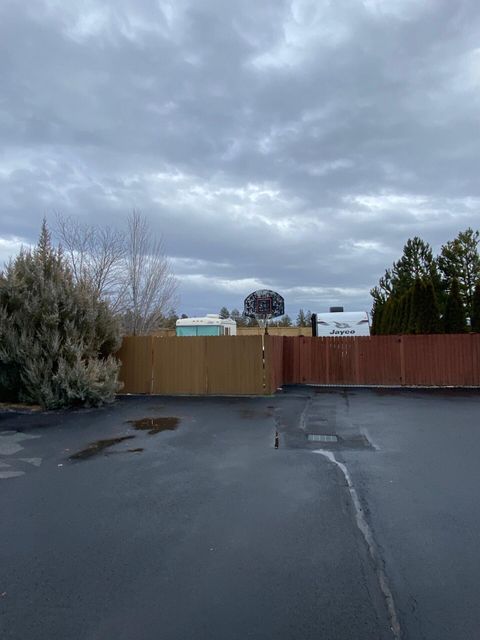 Tiny photo for 61260 Sunflower Lane, Bend, OR 97702 (MLS # 220213381)