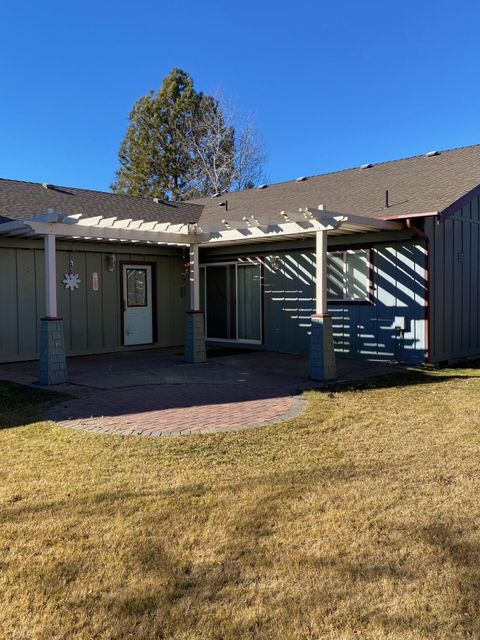 Tiny photo for 61260 Sunflower Lane, Bend, OR 97702 (MLS # 220213381)