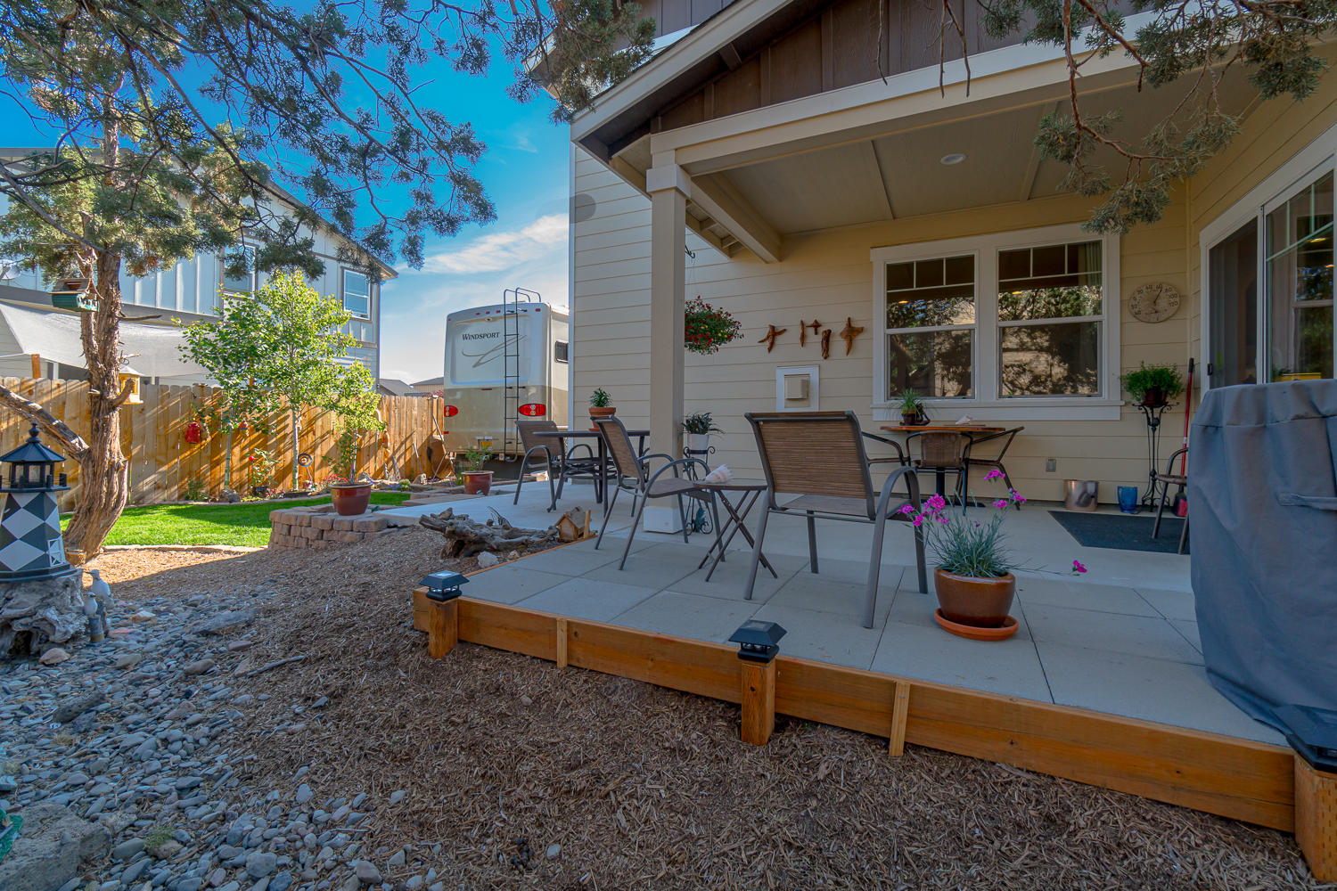 Ni Lah Sha Village - Residential