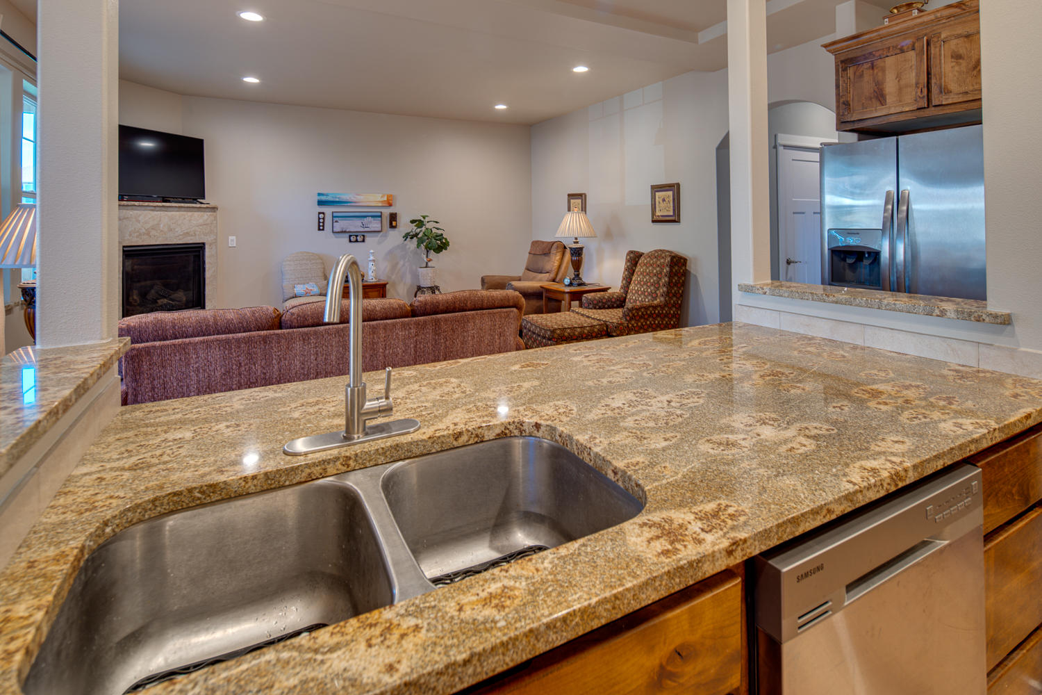 Ni Lah Sha Village - Residential