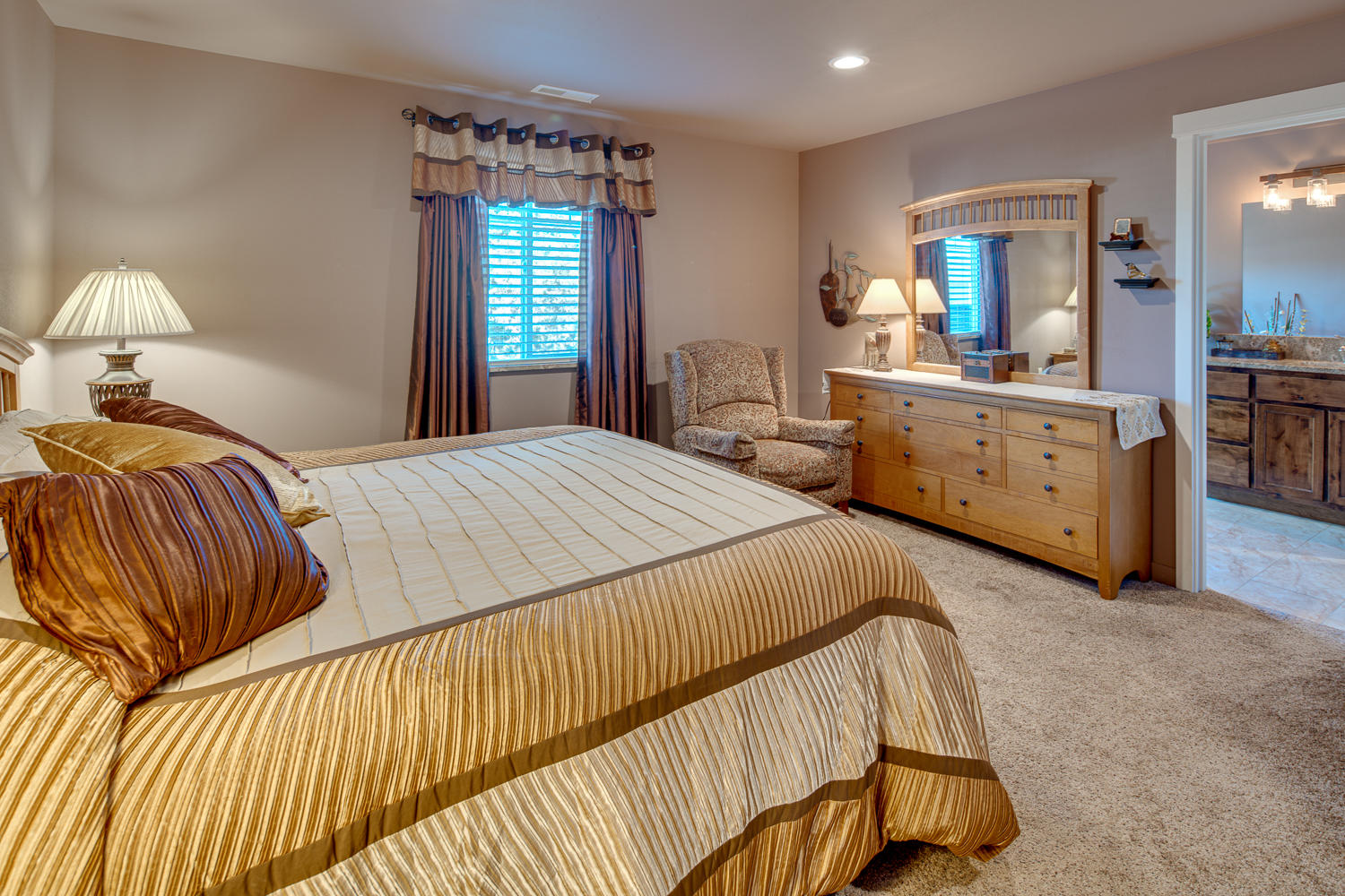 Ni Lah Sha Village - Residential