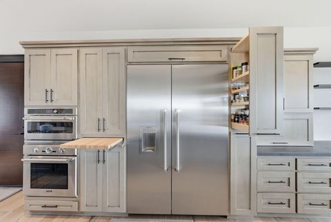 Tiny photo for 10702 SE Wicasa Lane, Prineville, OR 97754 (MLS # 220219366)