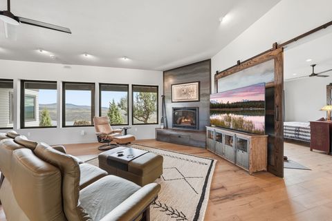 Tiny photo for 10702 SE Wicasa Lane, Prineville, OR 97754 (MLS # 220219366)