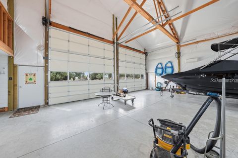 Tiny photo for 10702 SE Wicasa Lane, Prineville, OR 97754 (MLS # 220219366)