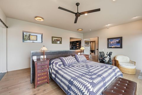 Tiny photo for 10702 SE Wicasa Lane, Prineville, OR 97754 (MLS # 220219366)