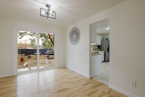 Tiny photo for 970 NE Ochoco Avenue, Prineville, OR 97754 (MLS # 220212793)