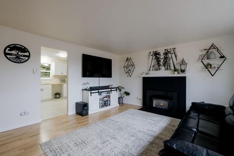 Tiny photo for 970 NE Ochoco Avenue, Prineville, OR 97754 (MLS # 220212793)