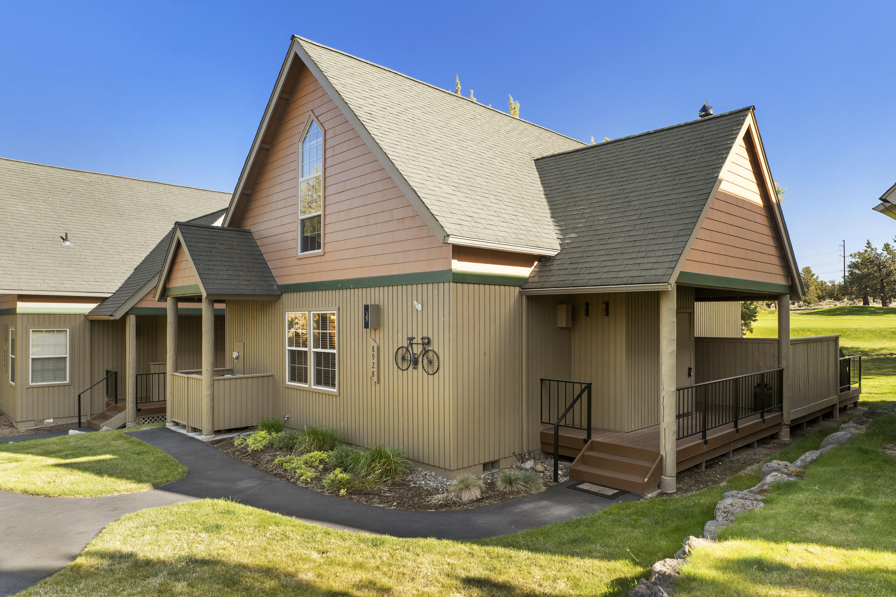 8928 Cliff Swallow Drive