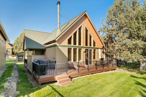 Tiny photo for 8928 Cliff Swallow Drive, Redmond, OR 97756 (MLS # 220220092)