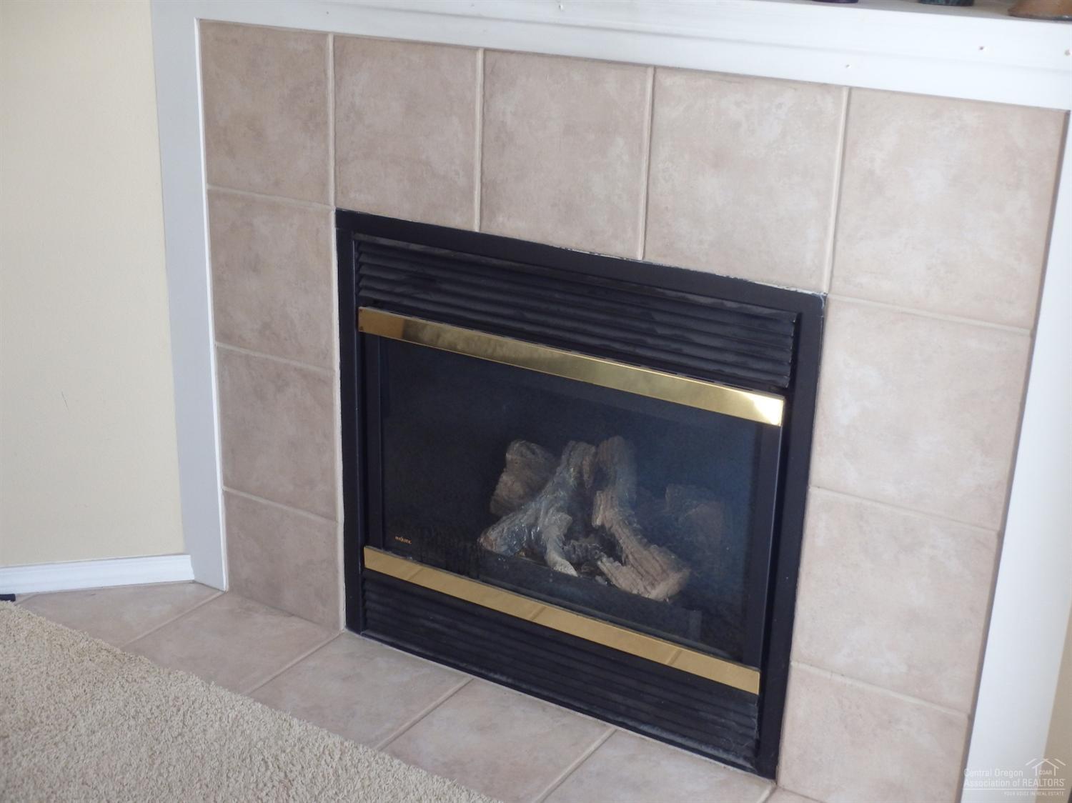 Deschutes River Cros - Residential