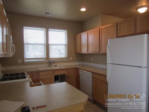 Deschutes River Cros - Residential