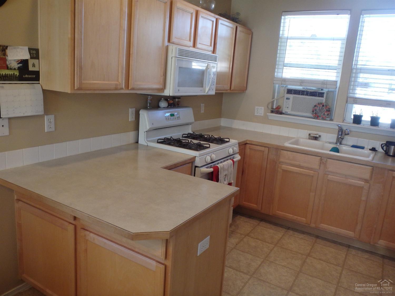 Deschutes River Cros - Residential