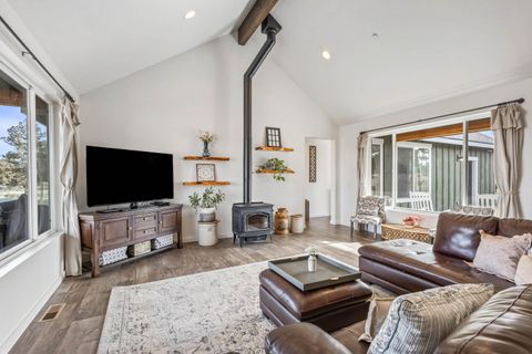 Tiny photo for 18385 SW Mount Adams Loop, Powell Butte, OR 97753 (MLS # 220214586)