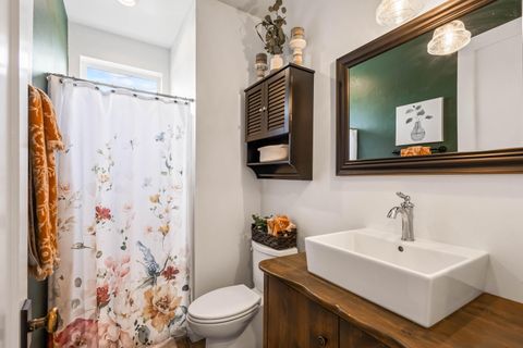 Tiny photo for 18385 SW Mount Adams Loop, Powell Butte, OR 97753 (MLS # 220214586)