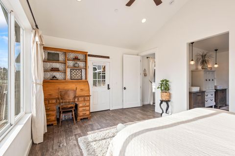 Tiny photo for 18385 SW Mount Adams Loop, Powell Butte, OR 97753 (MLS # 220214586)