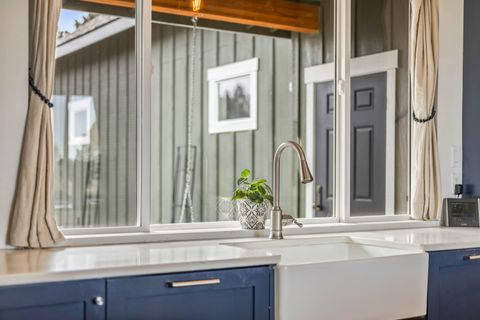 Tiny photo for 18385 SW Mount Adams Loop, Powell Butte, OR 97753 (MLS # 220214586)