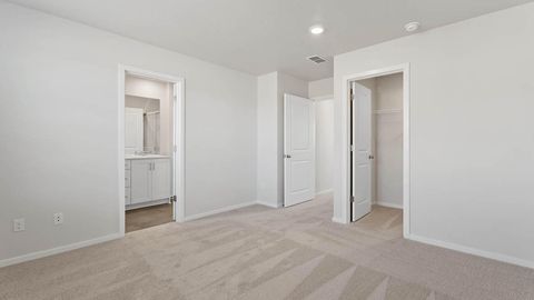 Tiny photo for 61187 Splendor Lane, Bend, OR 97702 (MLS # 220212870)