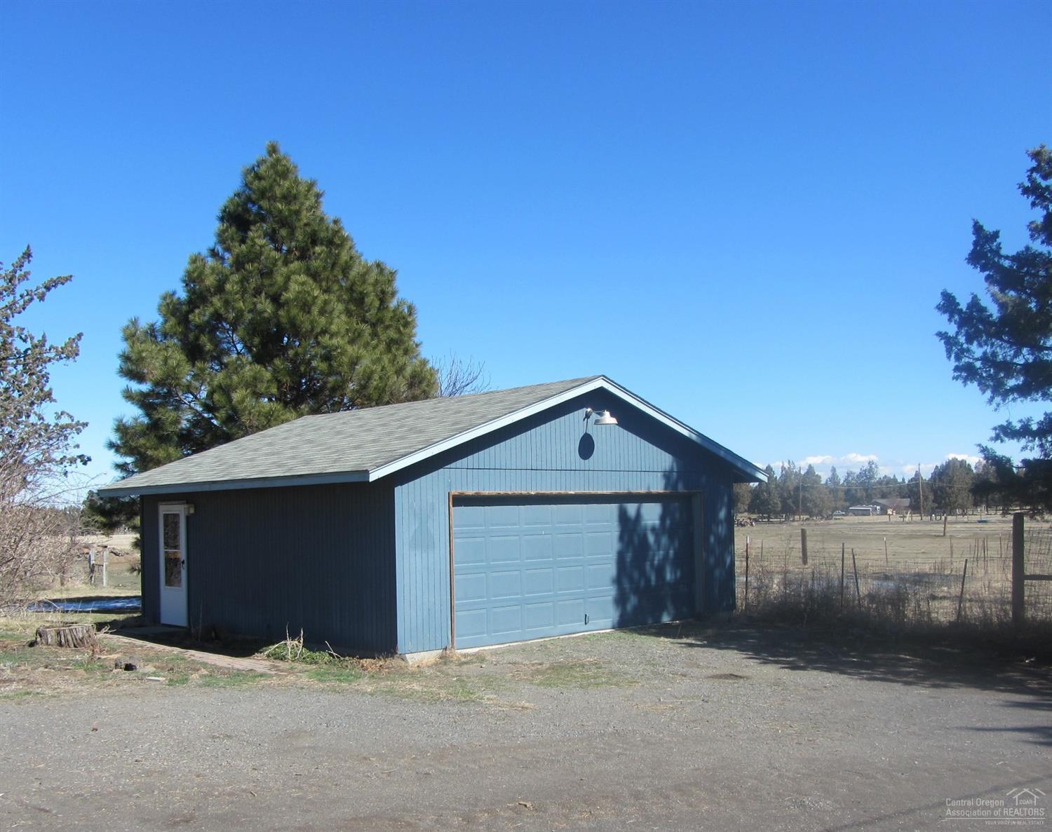 9 View Estate - Residential