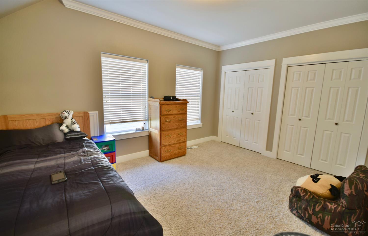 Oakview - Residential