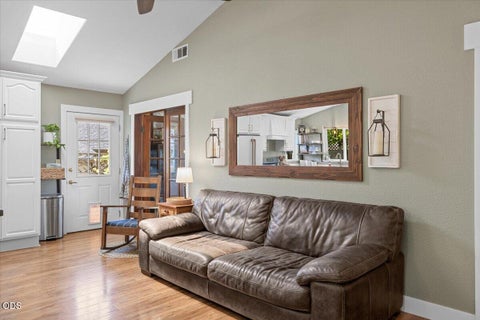 Tiny photo for 1043 Thelma Way, Grants Pass, OR 97527 (MLS # 220223554)