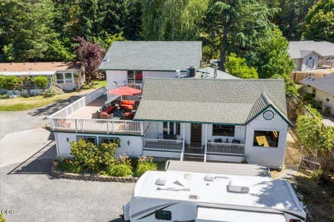 Tiny photo for 1043 Thelma Way, Grants Pass, OR 97527 (MLS # 220223554)