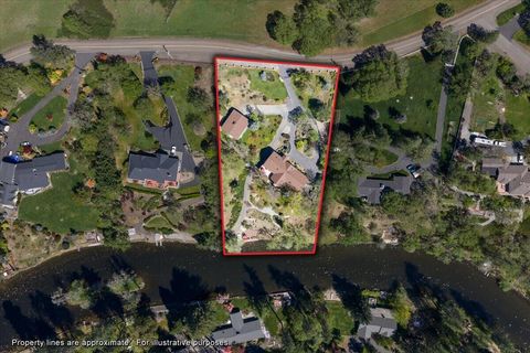 Tiny photo for 8959 John Day Drive, Gold Hill, OR 97525 (MLS # 220219449)