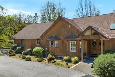 Tiny photo for 8959 John Day Drive, Gold Hill, OR 97525 (MLS # 220219449)