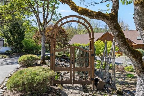 Tiny photo for 8959 John Day Drive, Gold Hill, OR 97525 (MLS # 220219449)
