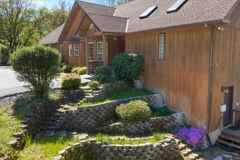Tiny photo for 8959 John Day Drive, Gold Hill, OR 97525 (MLS # 220219449)