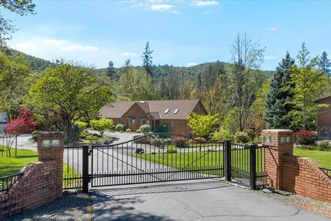 Tiny photo for 8959 John Day Drive, Gold Hill, OR 97525 (MLS # 220219449)